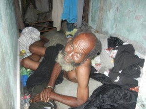 A resident of the community barely manages to move in this shack. He has been living there all this life. [iNews' Photo]