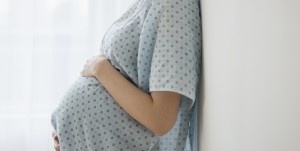 pregnant-woman-in-hospital