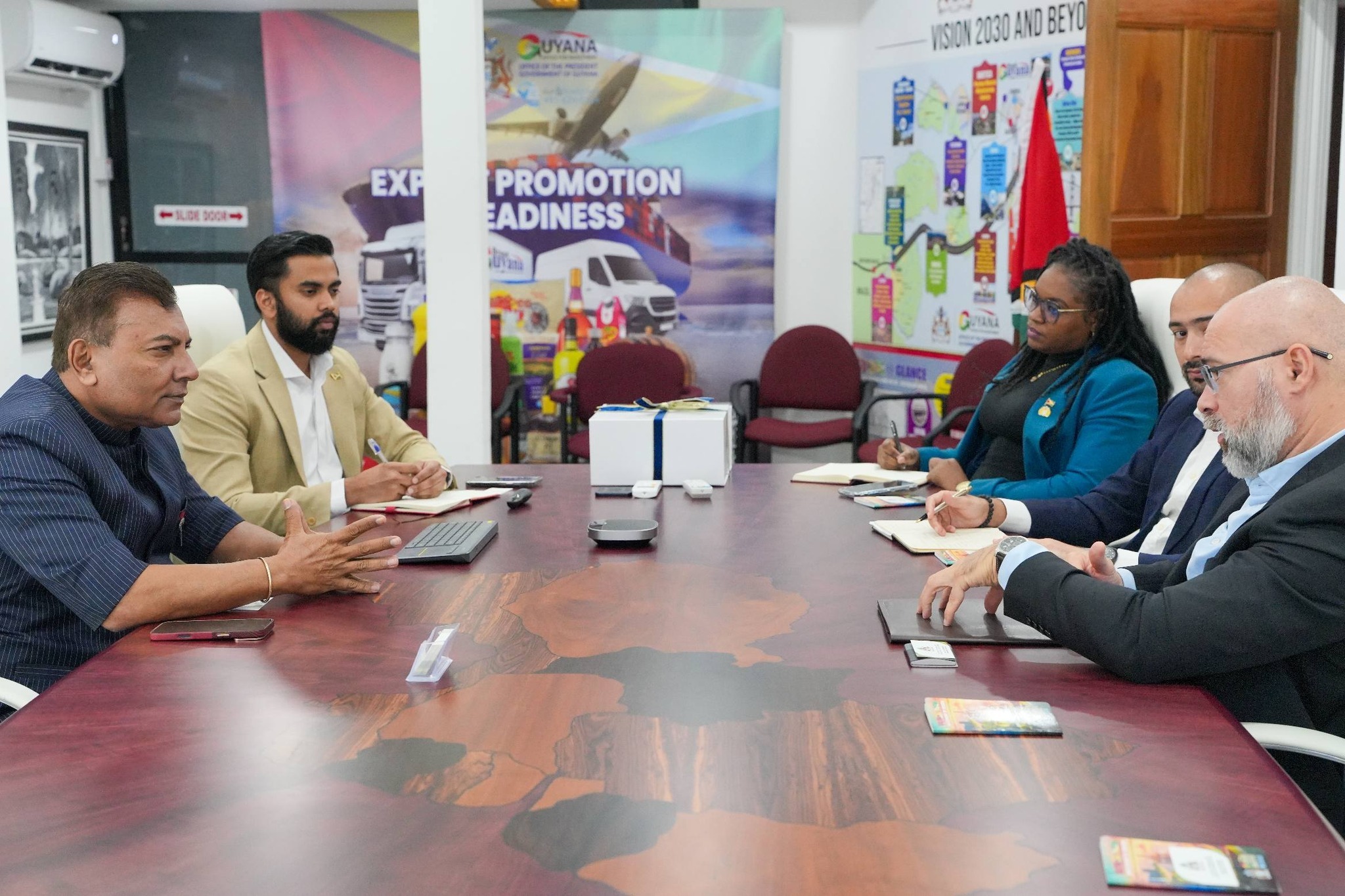 Guyana and Azerbaijan explore cooperation in energy, trade & investment