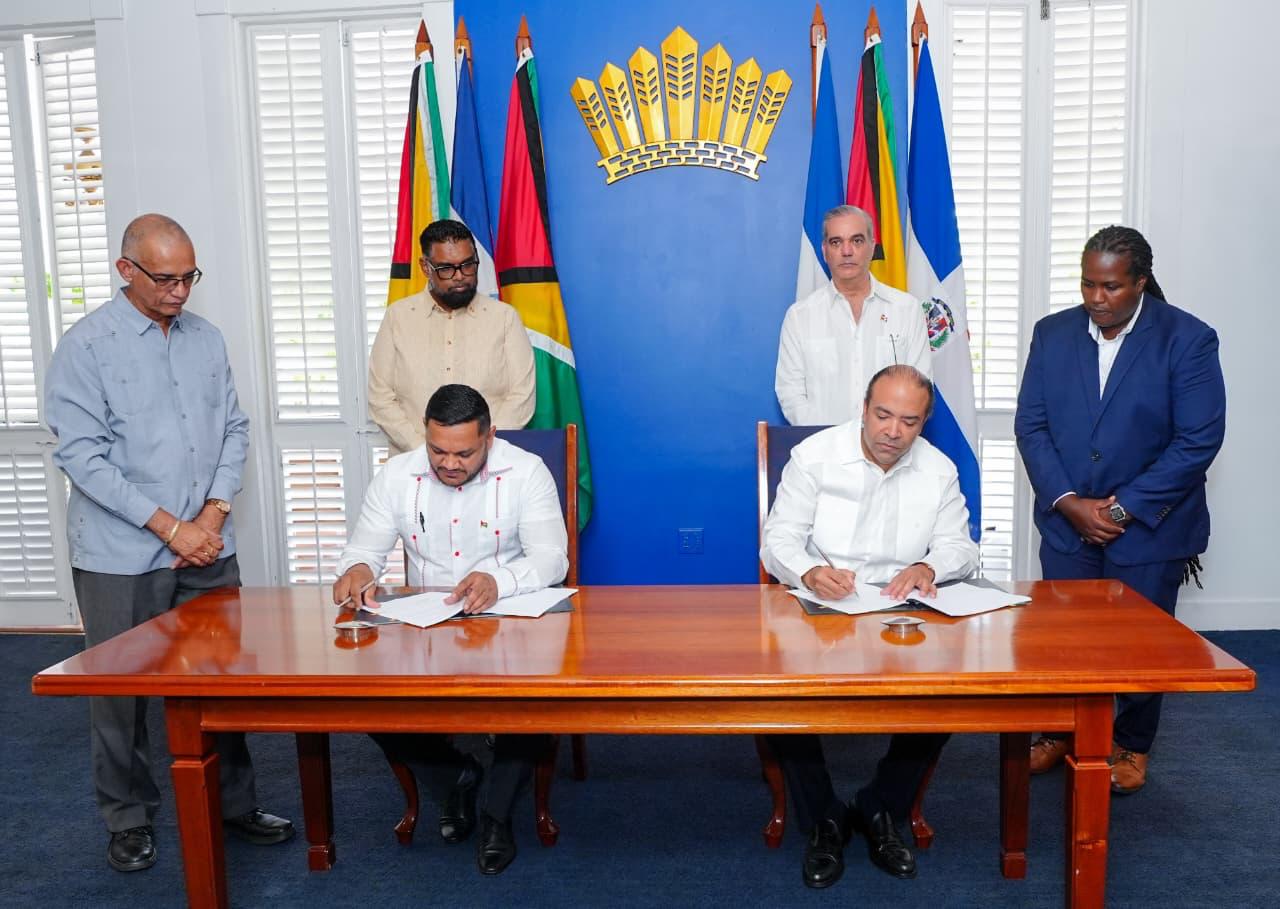 Dominican Republic and Guyana sign contract for exploration of oil block in Guyana – INews Guyana Dominican Republic and Guyana sign contract for exploration of oil block in Guyana – INews Guyana